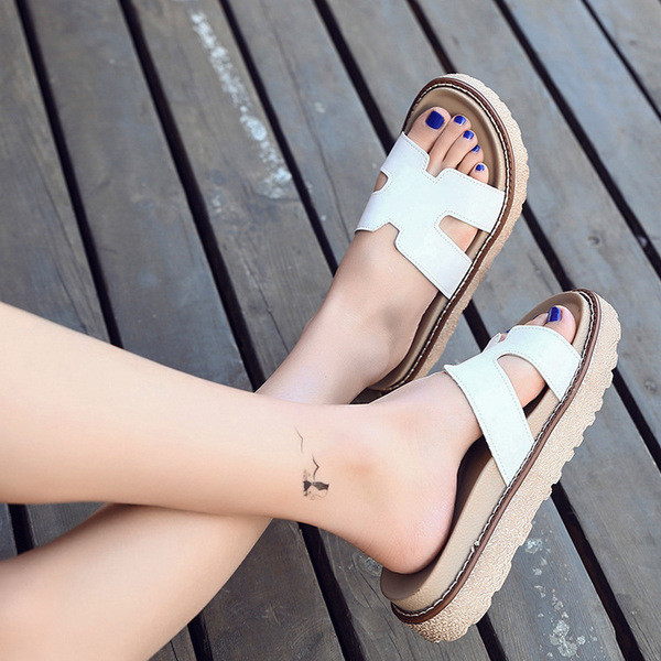 Papuci casual de dama in alb, maro si negru