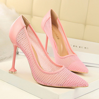 Γυναικεία παπούτσια με λεπτό τακούνι σε διάφορα χρώματα