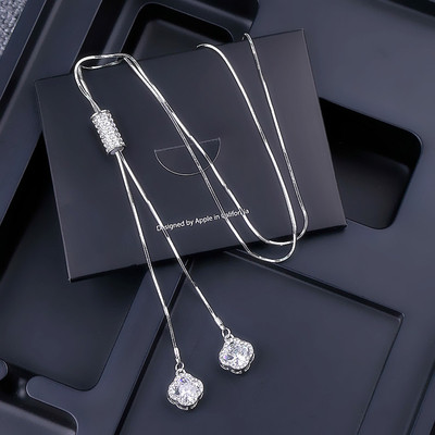 Γυναικείο κολιέ με διαφορετικά μενταγιόν από χρωματιστές πέτρες