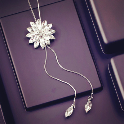 Γυναικείο κολιέ με διαφορετικά μενταγιόν από χρωματιστές πέτρες