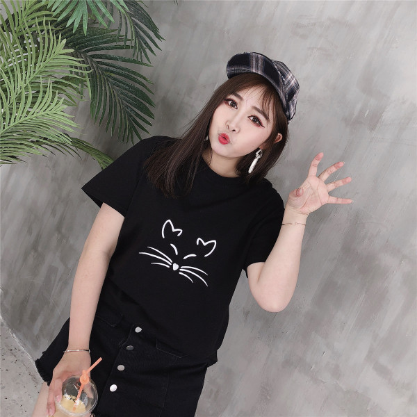 Tricou dama marimi MAXI cu decolteu O si aplicatie in alb si negru