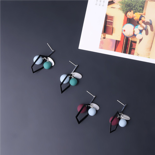 Cercei dama doua modele in culoare mata