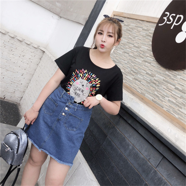 Tricou de vara marimi MAXI cu aplicatie in alb, negru si verde