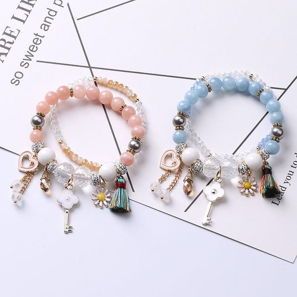 Γυναικείο βραχιόλι σε δύο μοντέλα σε ανοιχτά χρώματα