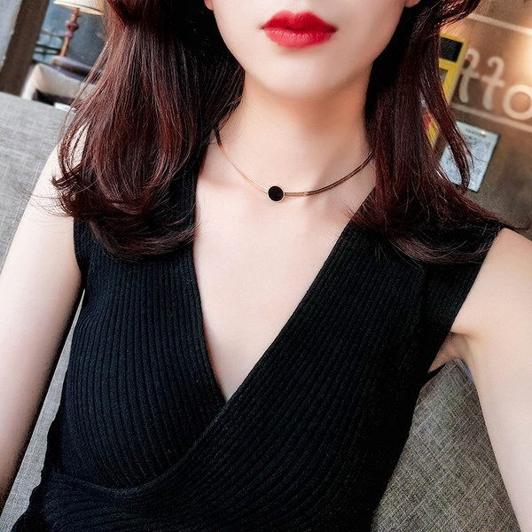 Choker dama in mai multe modele cu pandantive diferite