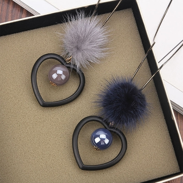 Colier de damă Inimă cu lanț delicat cu elemente din puf și piatră