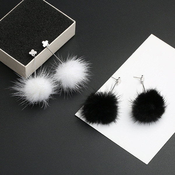 Cercei lungi de dama cu Pooh in mai multe culori