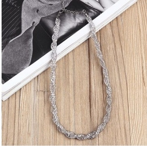 Γυναικείο κολιέ με κρύσταλλα σε τρία χρώματα