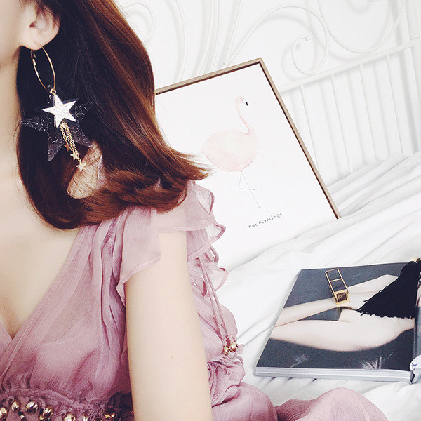 Cercei rotunzi de dama cu element stea in doua culori