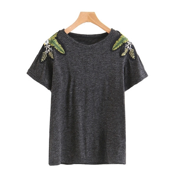 Tricou dama cu broderie florala si decolteu O