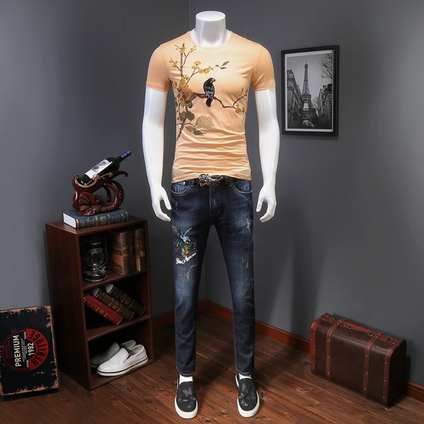 Tricou barbatesc in trei culori cu imprimeu color