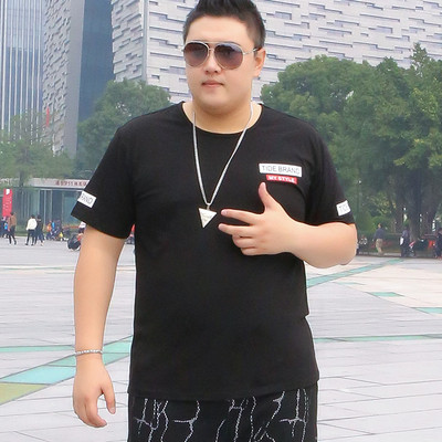 Tricou barbatesc model larg in diferite culori si imprimeuri