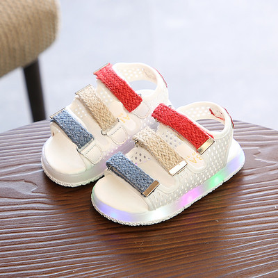 Παιδικά φωτισμένα σανδάλια για κορίτσια και αγόρια σε τρία χρώματα