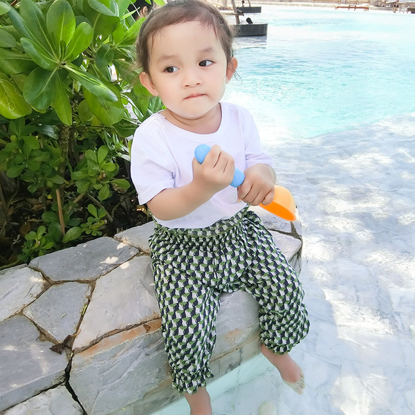 Pantaloni skinny pentru copii în diferite modele