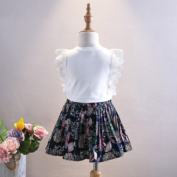 Set copii din doua piese pentru fete - maiou si fusta