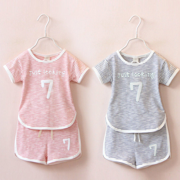 Set zilnic pentru copii in mai multe modele pentru fete si baieti