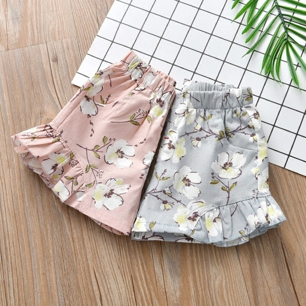 Παιδικά σορτς για κορίτσια με μοτίβο λουλουδιών