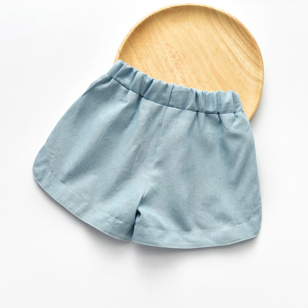 Pantaloni scurți pentru copii pentru fete în albastru