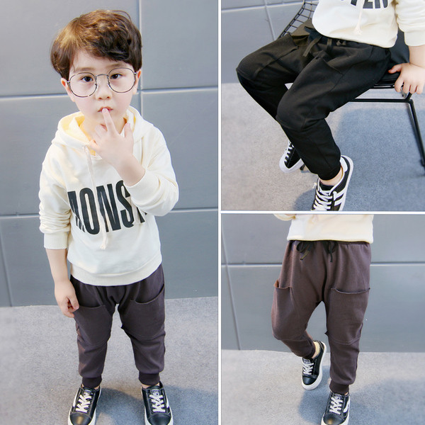 Παιδικά παντελόνια σε δύο χρώματα για αγόρια