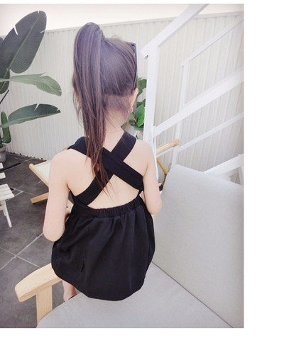 Παιδικό φόρεμα σε τρία χρώματα με ανοικτή πλάτη με σταυρωμένα ιμάντα