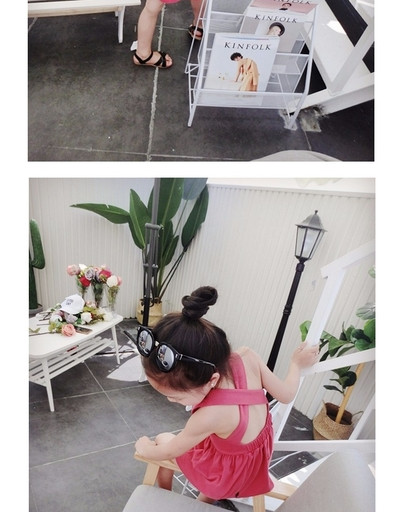 Παιδικό φόρεμα σε τρία χρώματα με ανοικτή πλάτη με σταυρωμένα ιμάντα