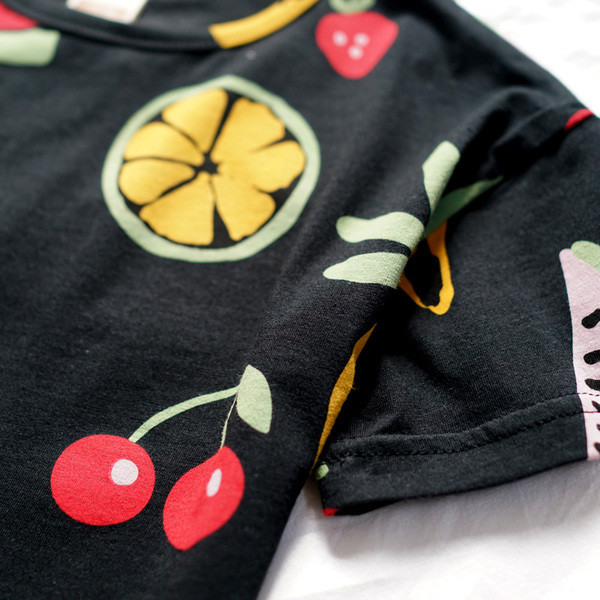 Παιδικό t-shirt για κορίτσια σε μαύρο και άσπρο χρώμα με εκτύπωση