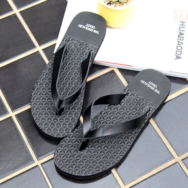 Ανδρικές παντόφλες σε λευκό και μαύρο χρώμα