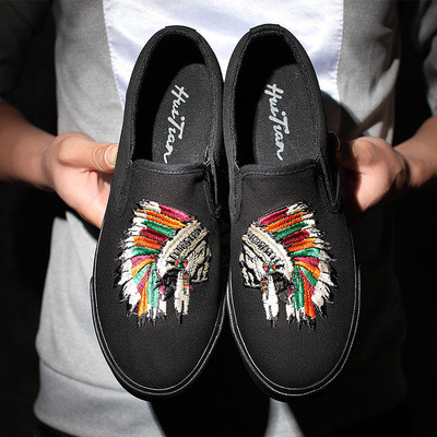 Pantofi casual barbatesti cu broderie colorata