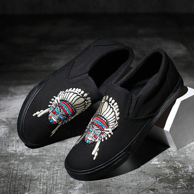 Pantofi casual barbatesti cu broderie colorata