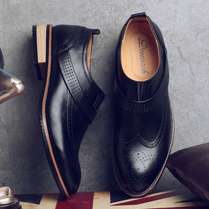 Ανδρικά δερμάτινες παπούτσια σε διάφορα χρώματα