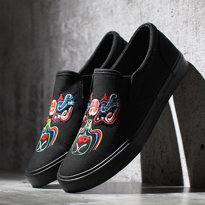 Pantofi barbatesti alb-negru cu broderie