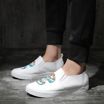 Pantofi barbatesti alb-negru cu broderie