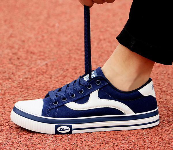 Adidași casual pentru bărbați în albastru și negru