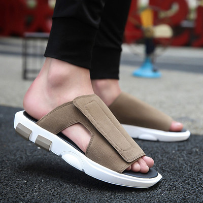 Ανδρικές παντόφλες με επίπεδη σόλα σε διάφορα χρώματα