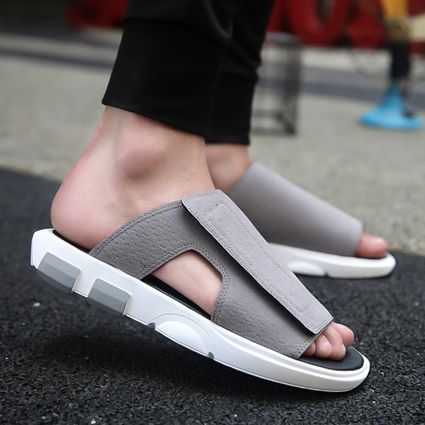 Ανδρικές παντόφλες με επίπεδη σόλα σε διάφορα χρώματα