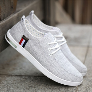 Ανδρικά αθλητικά πάνινα παπούτσια για το καλοκαίρι σε τρία μοντέλα