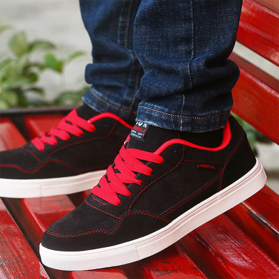 Tenisi comozi pentru bărbați de zi cu zi în trei modele