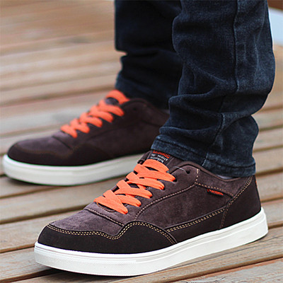 Tenisi comozi pentru bărbați de zi cu zi în trei modele