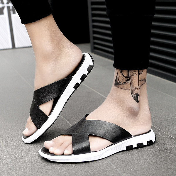 Ανδρικές παντόφλες σε τρία χρώματα