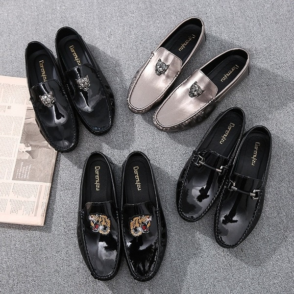 Mocasini barbatesti din piele ecologica in doua culori cu broderie si elemente metalice