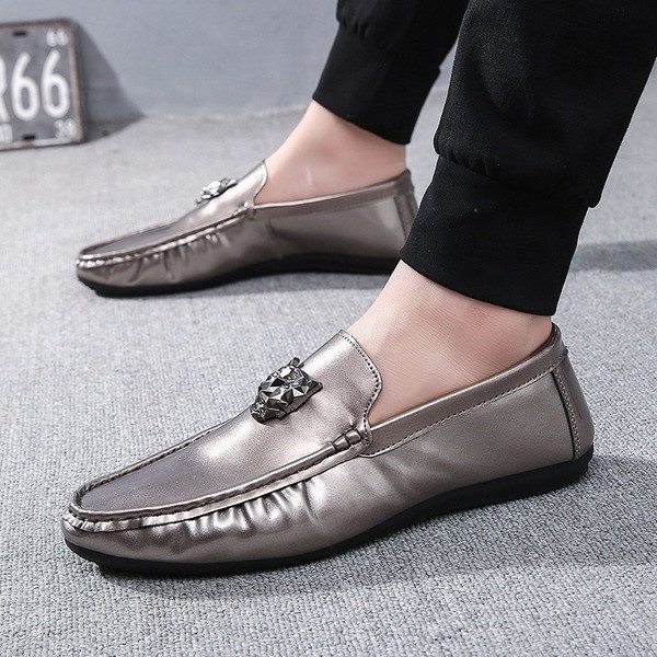 Mocasini barbatesti din piele ecologica in doua culori cu broderie si elemente metalice