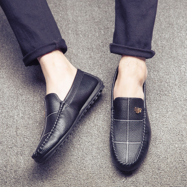 Mocasini stilati pentru barbati in mai multe culori cu decor metalic