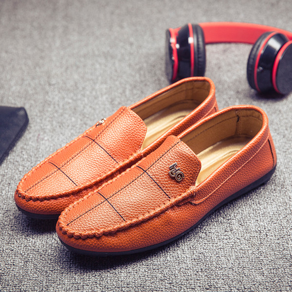 Mocasini stilati pentru barbati in mai multe culori cu decor metalic