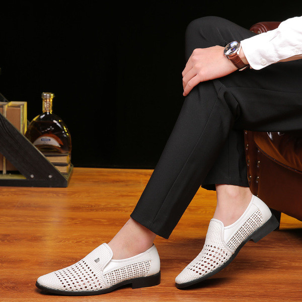 Pantofi de vara barbatesti in doua modele cu elemente metalice