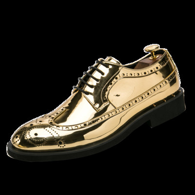 Κομψά υποδήματα ανδρικά σε διάφορα χρώματα με διακόσμηση