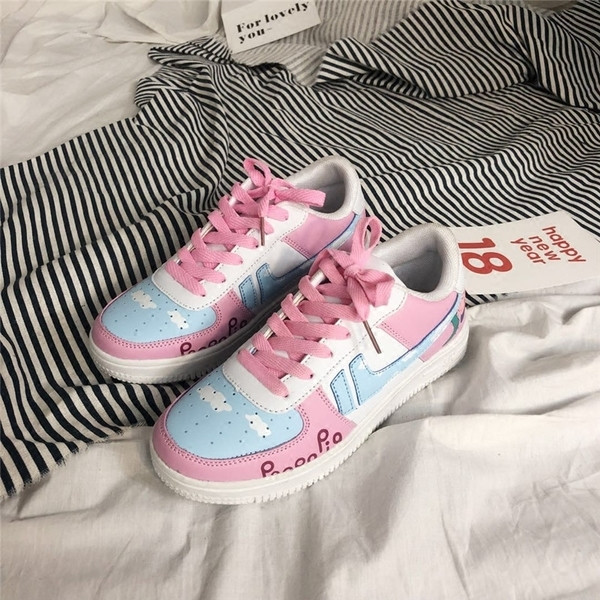 Αναπνεύσιμα αθλητικά γυναικεία παπούτσια