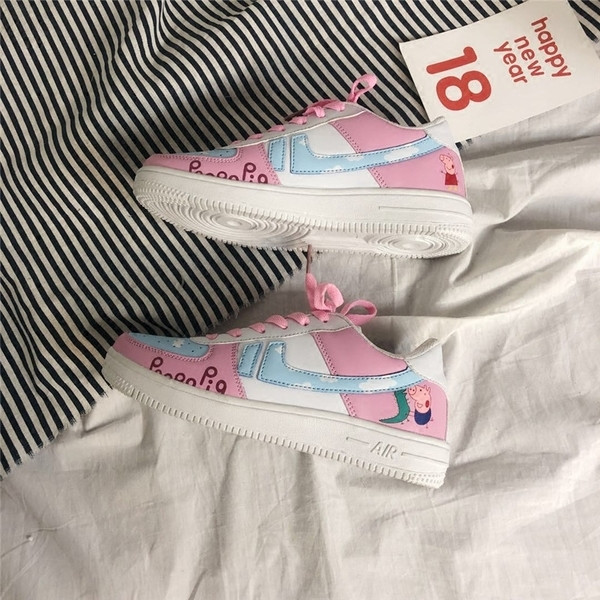 Αναπνεύσιμα αθλητικά γυναικεία παπούτσια