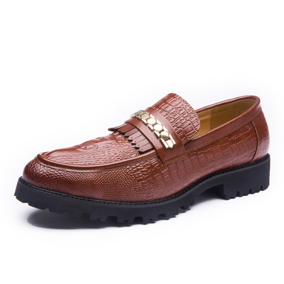 Ανδρικά παπούτσια με μεταλλικά στοιχεία και δερμάτινη κροκοδειλή απομίμηση σε τρία χρώματα