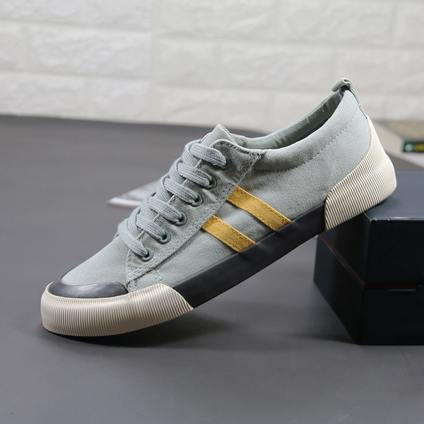 Adidași pentru bărbați respirabili zilnic în patru culori