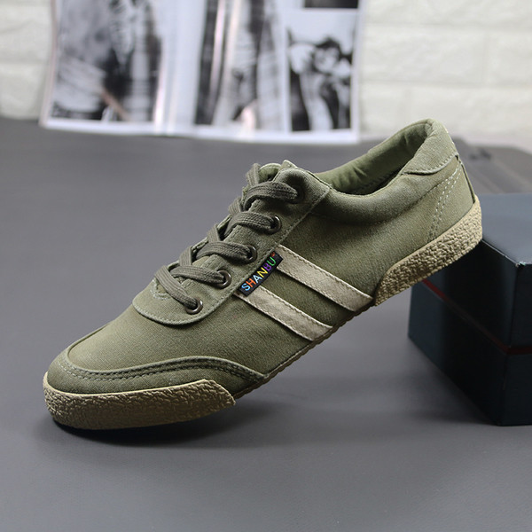 Adidași casual pentru bărbați, într-o singură culoare, cu margini în diferite culori